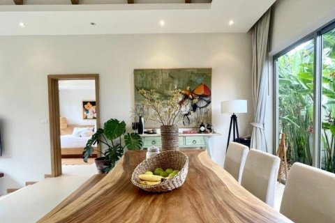 Villa in Phuket, Thailand 3 bedrooms № 140863 - photo 12