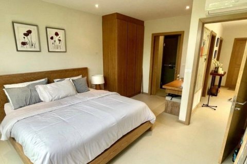 Villa in Phuket, Thailand 3 bedrooms № 140863 - photo 7
