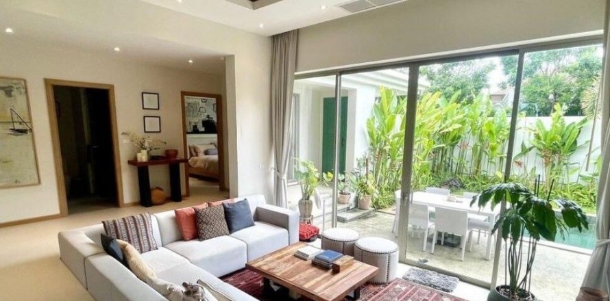 Villa in Phuket, Thailand 3 bedrooms № 140863