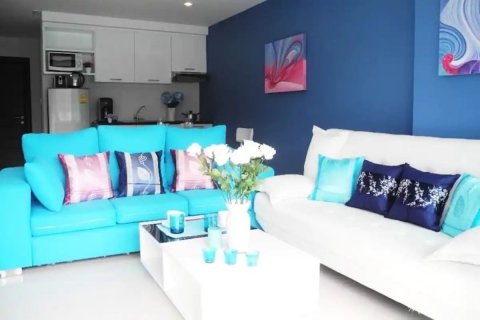 Квартира в Кату, Таиланд с 2 спальнями  № 140865 - фото 1