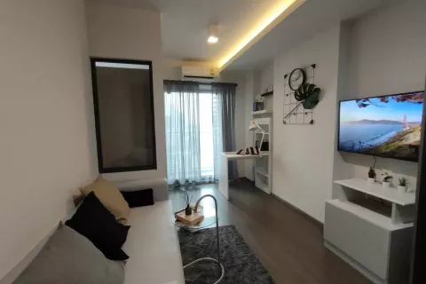 Studio in the Condo in Phra Khanong, Bangkok, Thailand  № 140869 - photo 2