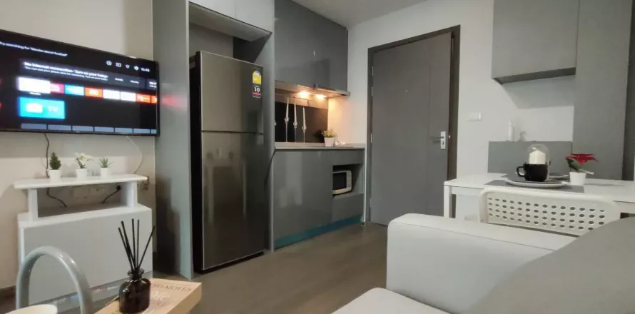 Studio in the Condo in Phra Khanong, Bangkok, Thailand  № 140869