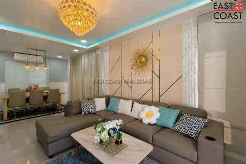 Casa de 3 dormitorios en Pattaya, Tailandia № 212529 - foto 13