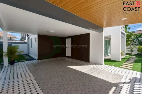 Casa de 3 dormitorios en Pattaya, Tailandia № 212529 - foto 8