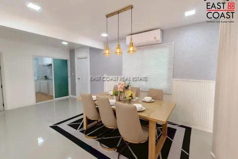 Casa de 3 dormitorios en Pattaya, Tailandia № 212529 - foto 16