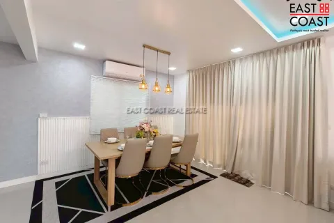 Casa de 3 dormitorios en Pattaya, Tailandia № 212529 - foto 14