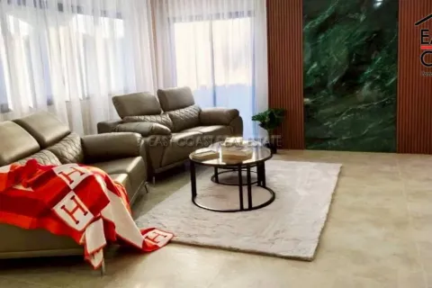 Casa de 5 dormitorios en Pattaya, Tailandia № 212530 - foto 19