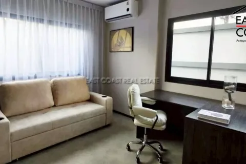 Casa de 5 dormitorios en Pattaya, Tailandia № 212530 - foto 13