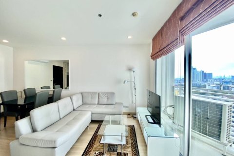 Студия в кондо в Ваттхане, Бангкок, Таиланд № 149277 - фото 2