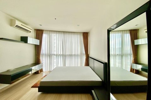 Студия в кондо в Ваттхане, Бангкок, Таиланд № 149277 - фото 4