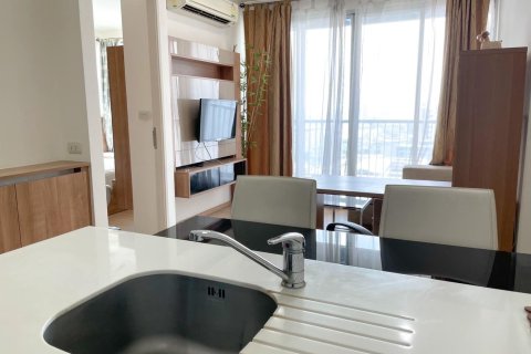 Studio in the Condo in Khlong Toei, Bangkok, Thailand  № 158256 - photo 2