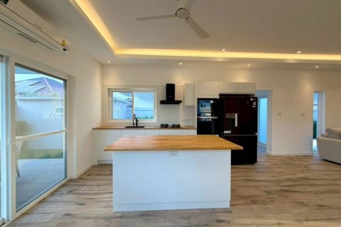 Villa in Hua Hin, Thailand 3 bedrooms № 176844 - photo 8