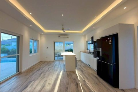 Villa in Hua Hin, Thailand 3 bedrooms № 176844 - photo 9