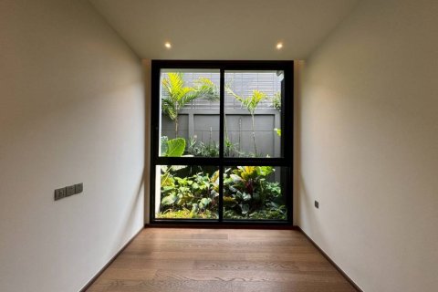 Condo in Khlong Toei, Bangkok, Thailand, 3 bedrooms № 176850 - photo 7