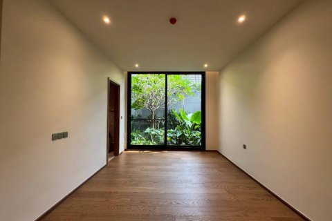 Condo in Khlong Toei, Bangkok, Thailand, 3 bedrooms № 176850 - photo 9