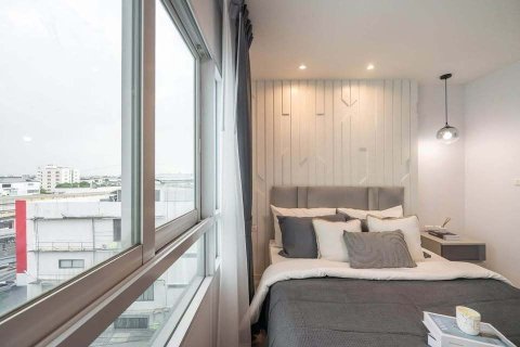 Condo à Huai Khwang, Bangkok, Thaïlande, 2 chambres  № 147160 - photo 6