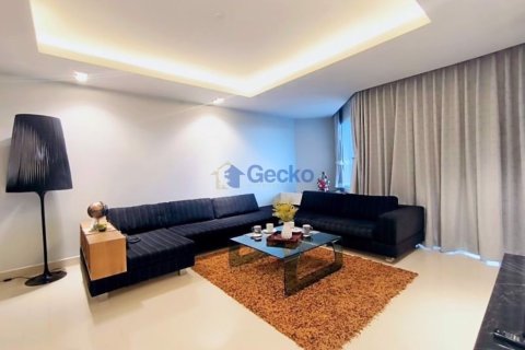 Condo in Pattaya, Thailand, 2 bedrooms  № 197329 - photo 6