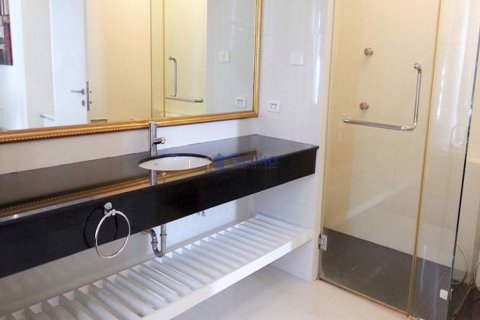 Condo in Pattaya, Thailand, 2 bedrooms  № 197329 - photo 18