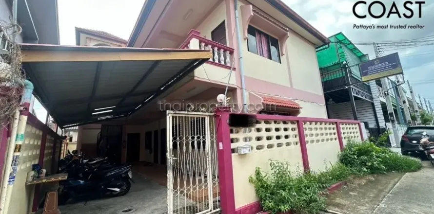 Casa de 8 dormitorios en Pattaya, Tailandia № 213310