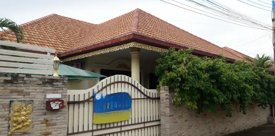 House in Pattaya, Thailand 3 bedrooms № 173604