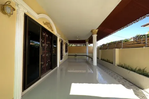 House in Pattaya, Thailand 3 bedrooms № 173604 - photo 16