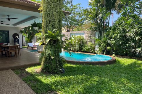 Villa in Phuket, Thailand 3 bedrooms № 153435 - photo 9