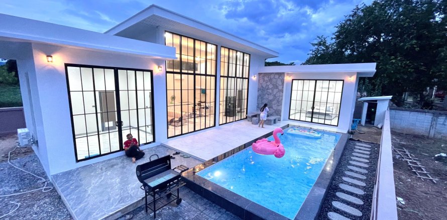 Вилла в Пак Чонге, Таиланд с 3 спальнями  № 162007