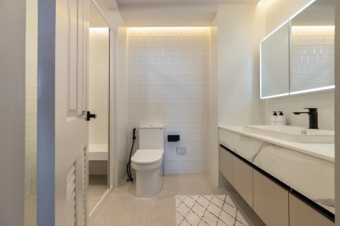 Condo in Yan Nawa, Bangkok, Thailand, 2 bedrooms  № 162005 - photo 4