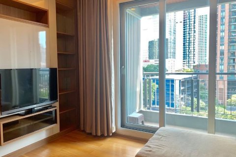 Condo à Watthana, Bangkok, Thaïlande, 2 chambres № 200547 - photo 8