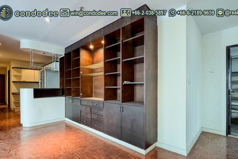 Condo à Watthana, Bangkok, Thaïlande, 2 chambres № 200549 - photo 4