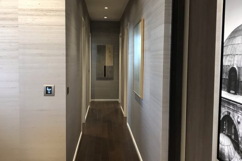 Condo in Watthana, Bangkok, Thailand, 3 bedrooms № 200553 - photo 12