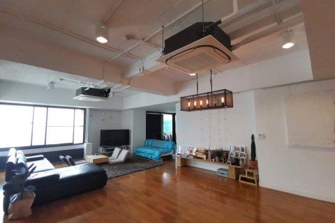 Condo à Watthana, Bangkok, Thaïlande, 3 chambres № 200548 - photo 16