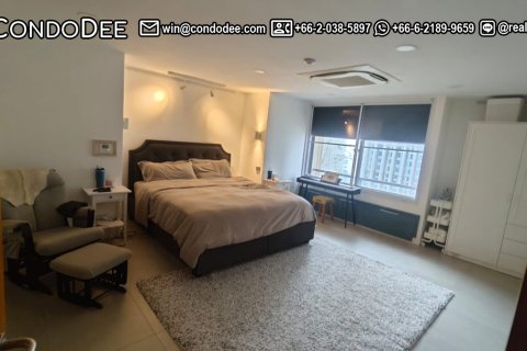 Condo à Watthana, Bangkok, Thaïlande, 3 chambres № 200548 - photo 25
