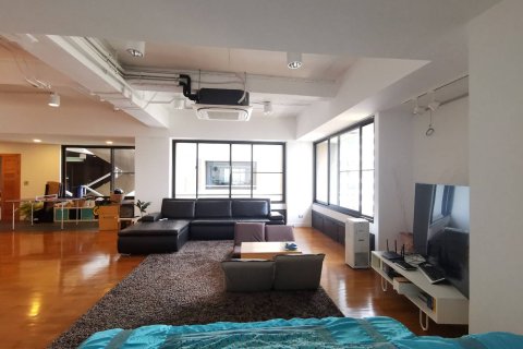 Condo à Watthana, Bangkok, Thaïlande, 3 chambres № 200548 - photo 17