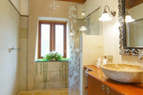 House on Jomtien Beach, Pattaya, Thailand 4 bedrooms № 146561 - photo 11