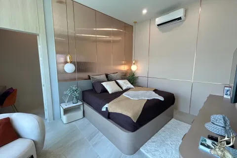 Casa de 4 dormitorios en Pattaya, Tailandia № 212087 - foto 18