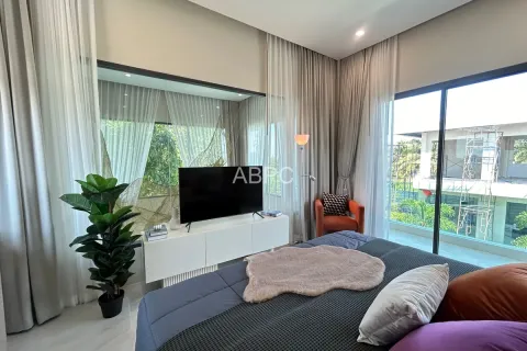 Casa de 4 dormitorios en Pattaya, Tailandia № 212087 - foto 7
