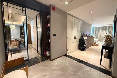 Кондоминиум с 6 спальнями в Бангкоке, Таиланд № 134171 - фото 7