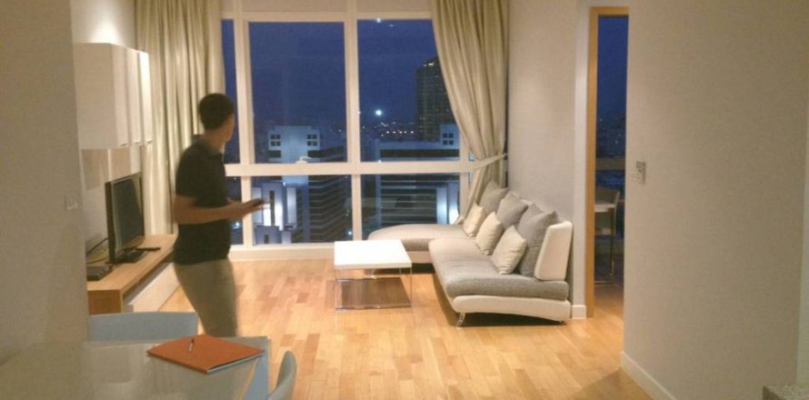 Condo in Khlong Toei, Bangkok, Thailand, 2 bedrooms № 156834