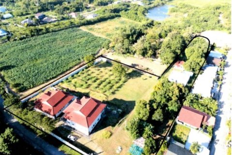 Земельный участок в Саттахипе, Таиланд  № 156833