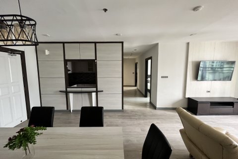 Condo à Watthana, Bangkok, Thaïlande, 3 chambres  № 139616 - photo 8