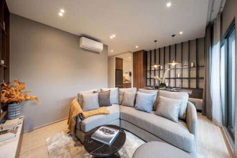 Condo in Lat Phrao, Bangkok, Thailand, 2 bedrooms  № 139615 - photo 1