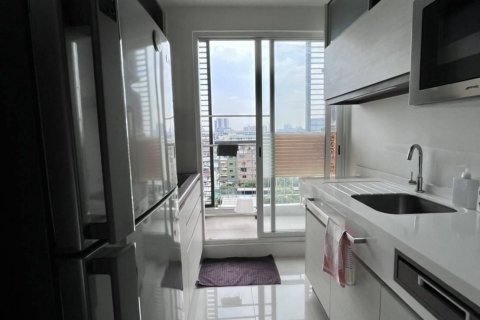 Студия в кондо в Бангкоке, Таиланд № 151777 - фото 2