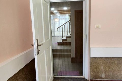 Дом в Ваттхане, Бангкок, Таиланд с 4 спальнями  № 151776 - фото 2