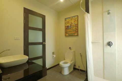 Villa in Phuket, Thailand 3 bedrooms № 151775 - photo 1