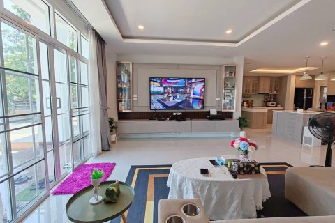 Дом в Ханг Донге, Таиланд с 5 спальнями  № 151779 - фото 26