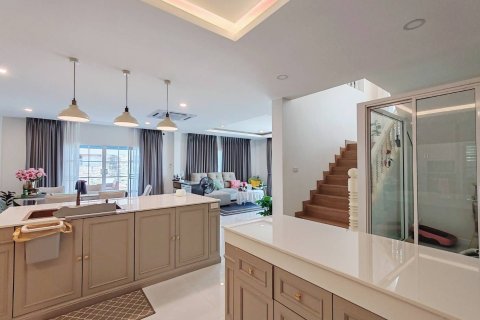 Дом в Ханг Донге, Таиланд с 5 спальнями  № 151779 - фото 21