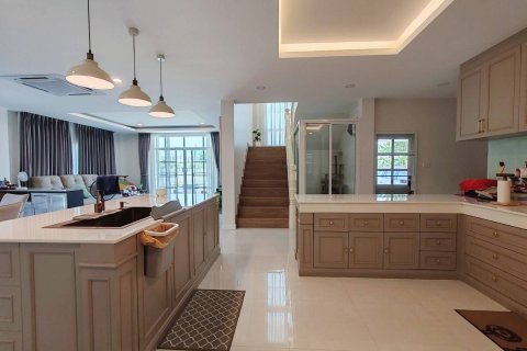 Дом в Ханг Донге, Таиланд с 5 спальнями  № 151779 - фото 20