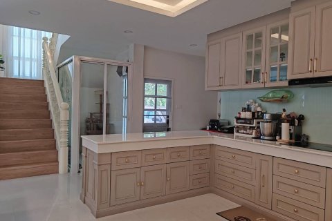 Дом в Ханг Донге, Таиланд с 5 спальнями  № 151779 - фото 17