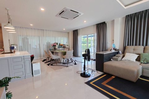 Дом в Ханг Донге, Таиланд с 5 спальнями  № 151779 - фото 24